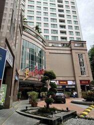 Burlington Square (D7), Retail #578517681